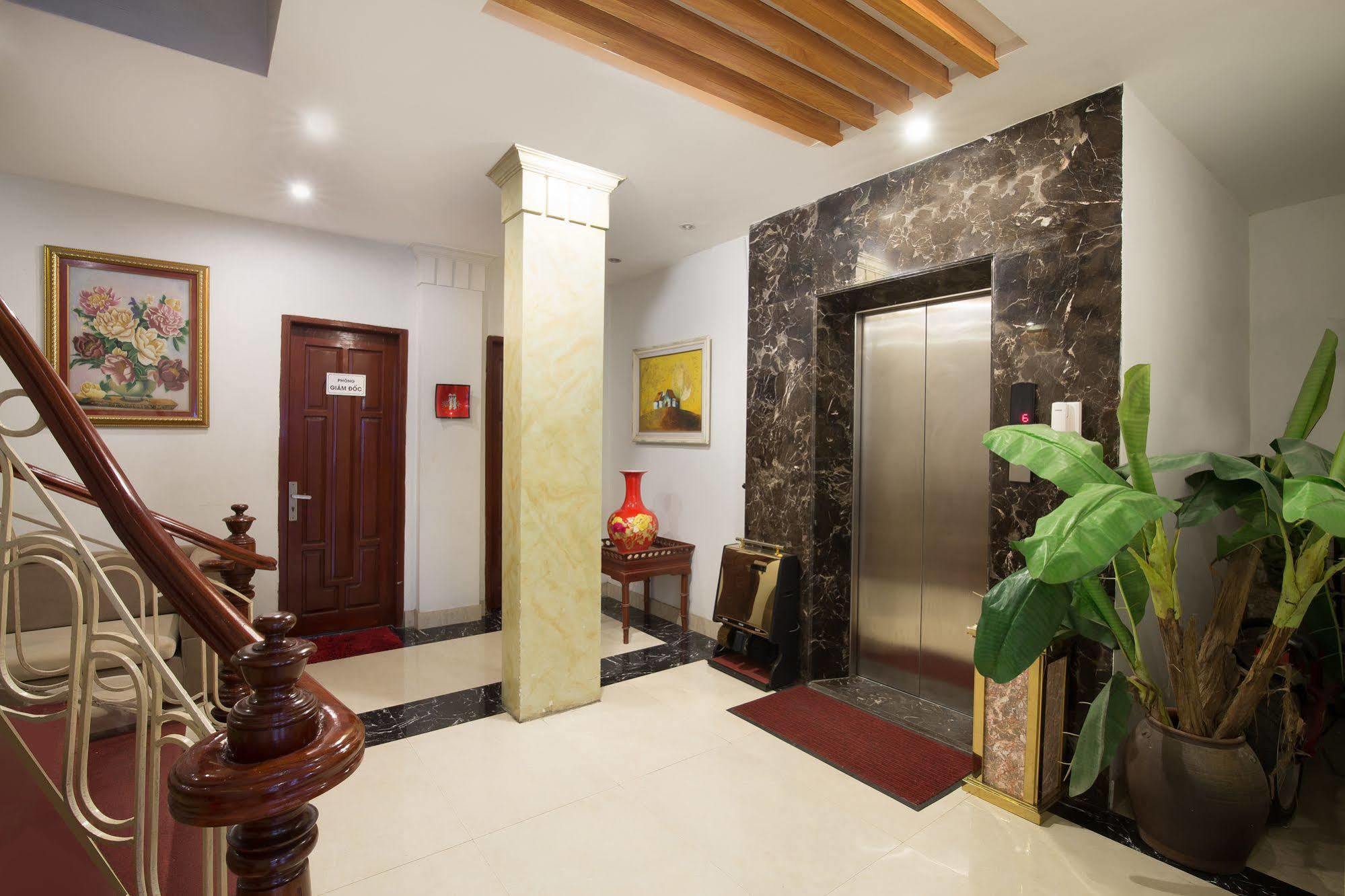 Super Oyo Capital O 1173 Le Grand Hanoi Hotel - The Ruby Exterior photo